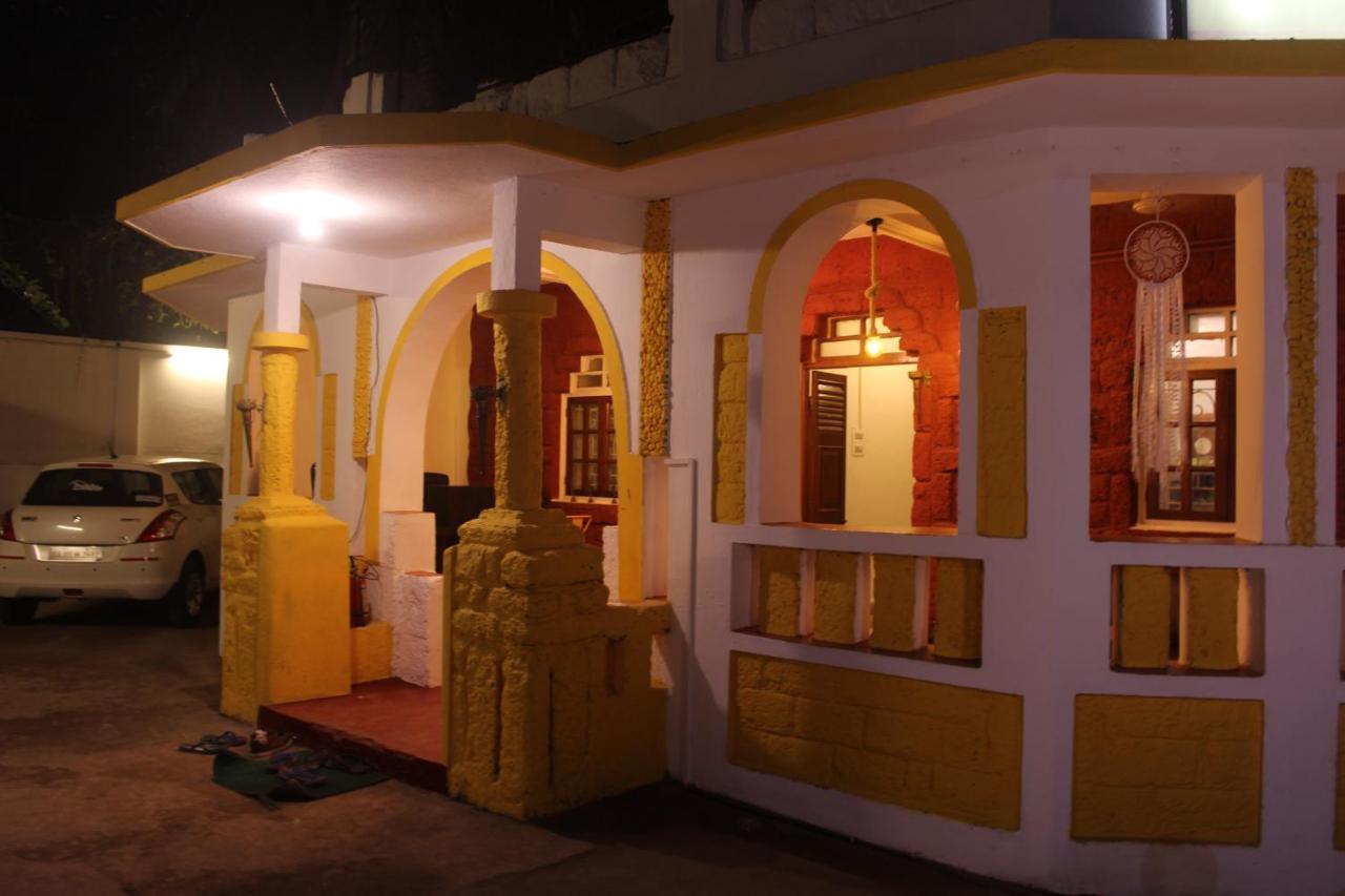 Aerostel - Backpacker'S Hostel In Goa Calangute Dış mekan fotoğraf