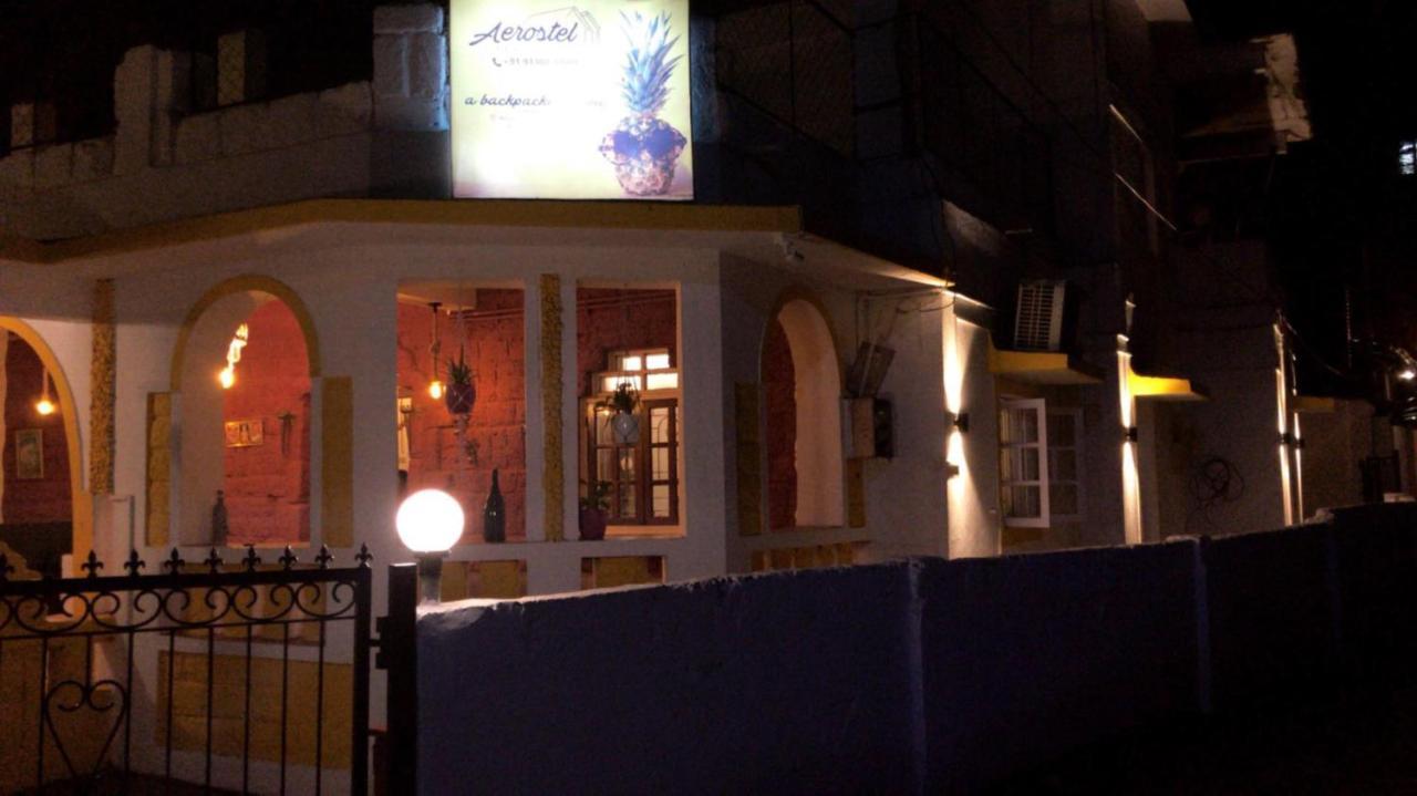 Aerostel - Backpacker'S Hostel In Goa Calangute Dış mekan fotoğraf