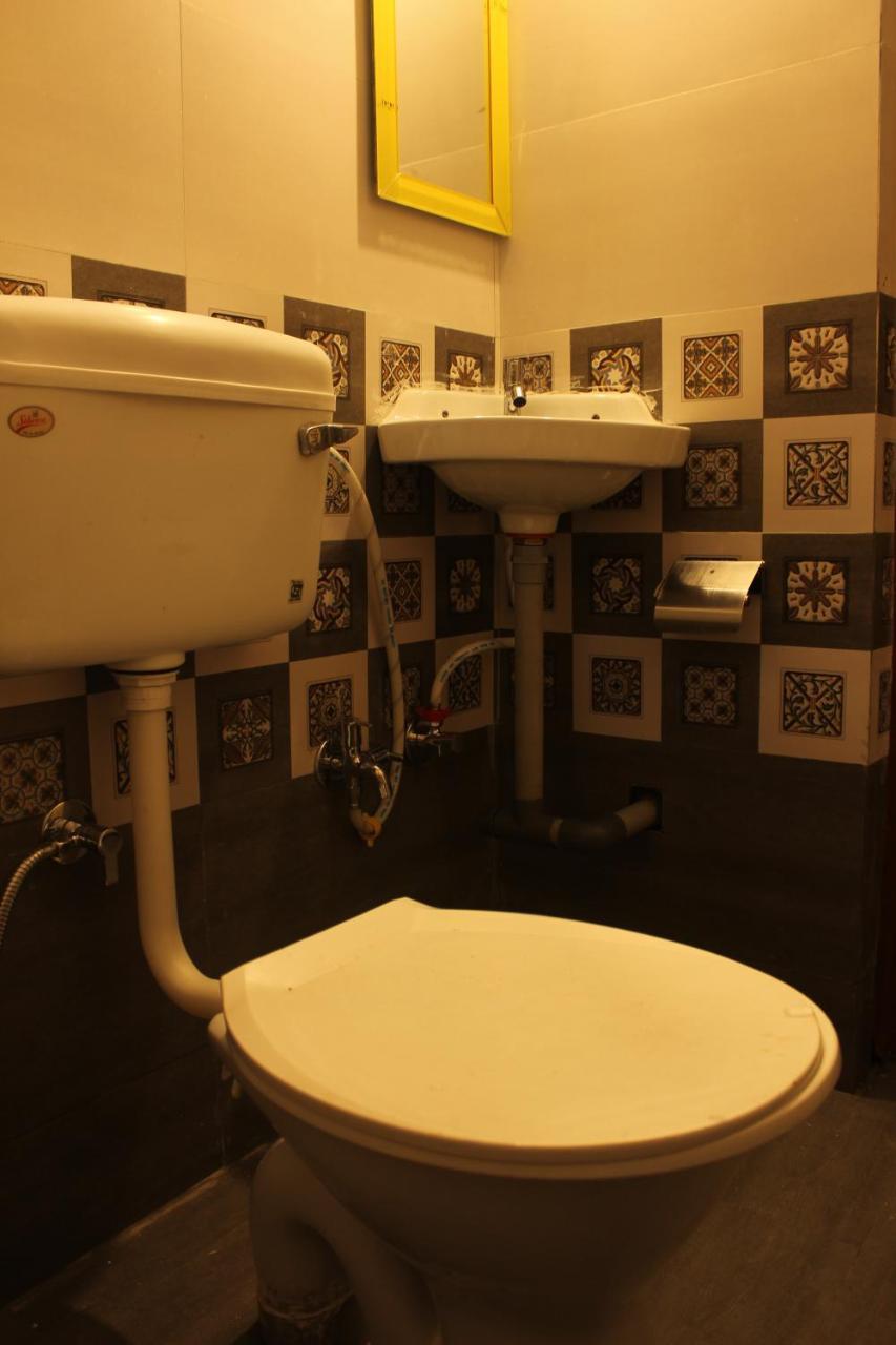 Aerostel - Backpacker'S Hostel In Goa Calangute Dış mekan fotoğraf